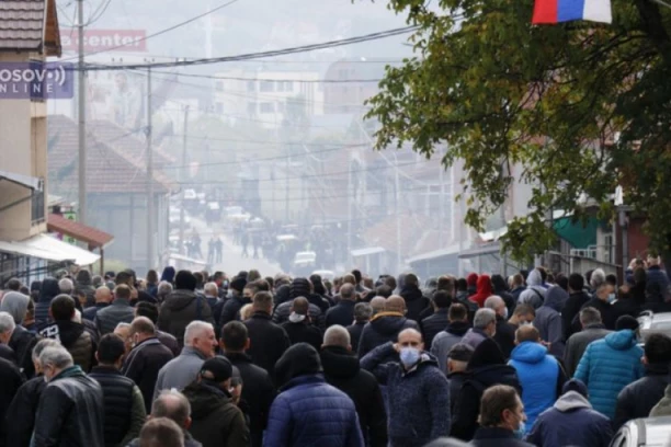 LAŽOVČINE PAR EKSELANS! Ne znaju gde je Sever na mapi, a govore kako su Srbi ostavljeni na cedilu