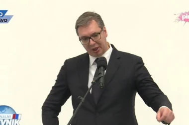 HLADAN TUŠ ZA N1: Novinarka tajkunske televizije pokušala da isprovocira predsednika, DOBILA BRUTALAN ODGOVOR!