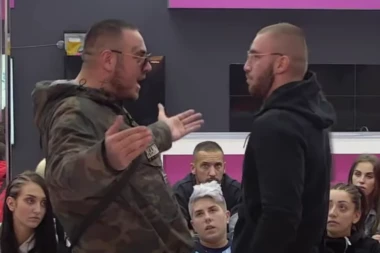 MENSURU PAO MRAK NA OČI PA UDARIO NA CARA: Pun mi je mangupa koji se lože na udate žene!