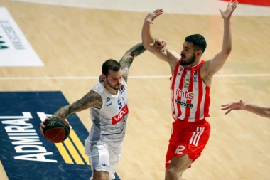 PUKLA TIKVA! Amerikanac suspendovan!