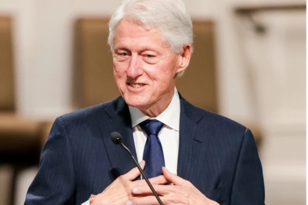 MISTERIOZNA SMRT BIVŠEG SAVETNIKA BILA KLINTONA! Preminuo čovek koji je dovodio Epstajna u Belu kuću