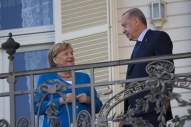 ANGELA MERKEL U OPROŠTAJNOJ POSETI TURSKOJ: Sustret dva lidera koji su najduže na vlasti (FOTO)