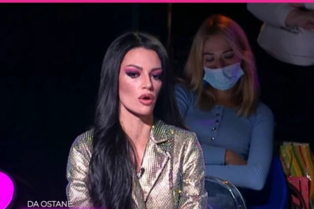 Tara Simov promenila LIČNI OPIS: Bivša zadrugara ŠOKIRALA sve TRANSFORMACIJOM! (FOTO)