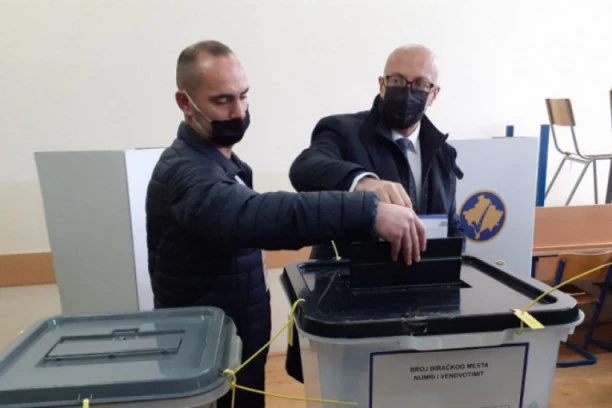 GLASALI RAKIĆ I SIMIĆ: Predsednik Srpske liste građanima poslao ZNAČAJNU poruku!