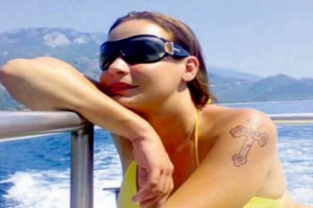 CRNA JASMINA JE ŽESTOKIM MOMCIMA DOŠLA GLAVE: Beograđanka je prvog verenika UPUCALA,  a drugog IZBOLA nožem