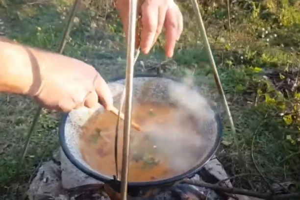 NAJBOLJI RECEPT ZA VOJNIČKI PASULJ: Na ovome su stasavale generacije hrabrih junaka