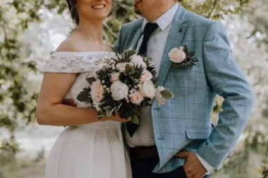 KUM OTEO MLADU NA VENČANJU! Šokantna priča obišla svet, priznao je ljubav, a onda je usledio obrt! (FOTO)