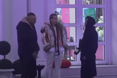 VRATIO JOJ BURMU I ZAUVEK OTIŠAO? Dejan uhvatio Dalilu i Cara pa PRESEKAO: KRAJ!(VIDEO)