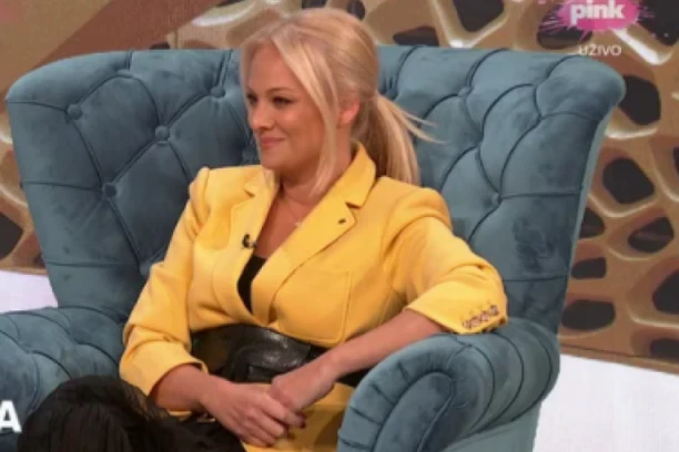 ŠOK U PORODIČNOM DOMU ILDE ŠAULIĆ: Pevačica zatekla supruga kako radi OVO, kamere ga uhvatile u AKCIJI!