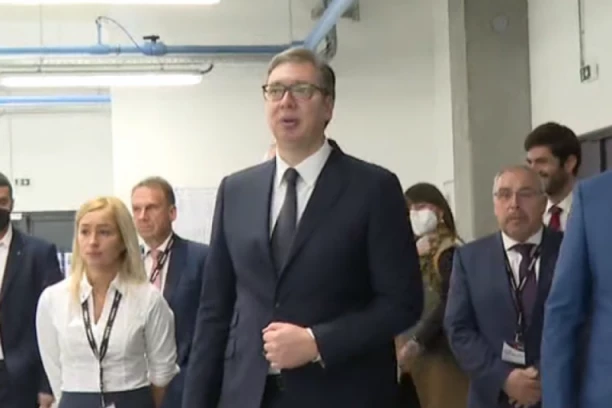 VUČIĆ OTVORIO FABRIKU U ALEKSINCU: Posao za 800 radnika - želim vam da se ponosite svojim mestom (VIDEO)
