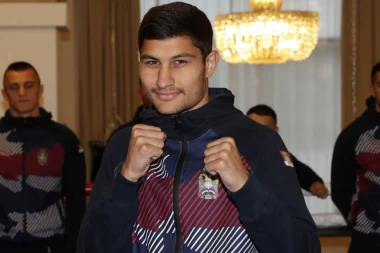 BRAĆA: Rusi boksuju za Srbiju na SP u Beogradu!