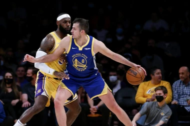 NBA LIGA: Pokuševski je Bjelici objasnio neke stvari, ali uzalud - Bobi vodio Dalas do pobede! (VIDEO)