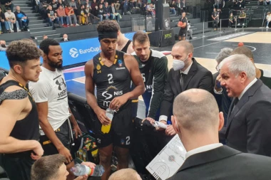 ŠOK U PIONIRU: Kapiten Partizana doživeo nezgodan pad! (VIDEO)