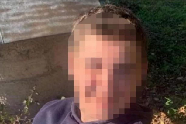 Duša malog Aleksandra naći će mesto u raju: Učenik iz Kruševca u belom sanduku ispraćen u večnost!