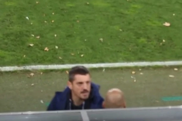 SKANDAL DINAMOVOG ALBANCA USRED BEČA: Ademi PSOVAO na srpskom, jedva ga SMIRILI! (VIDEO)