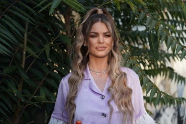 RIALDA SE ZADUŽILA KOD KAMATAŠA! Pevačica priznala da je napravila GREŠKU: UPALA SAM U PROBLEM!