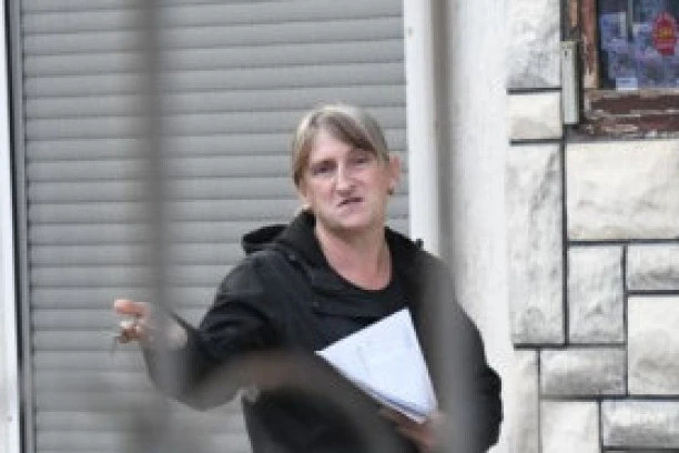 "HOĆU DA MI PUSTE SINOVE"! Oglasila se Suzana Džonić, supruga glavnoosumnjičenog za ubistvo porodice Đokić!