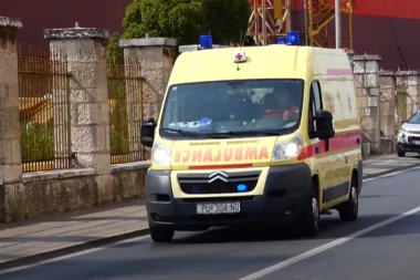 JEZIVA NESREĆA U HRVATSKOJ! POGINULE 3 OSOBE: Automobil srpskih registarskih oznaka se sudario sa kamionom