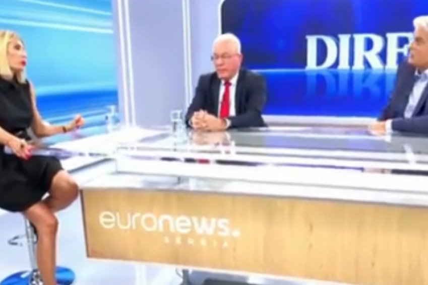 SVE JE KRISTALNO JASNO! Vučić odgovara na sva pitanja novinara, a Đilas ih izbacuje sa konferencija! (VIDEO)