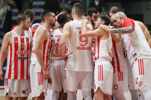 BES NAVIJAČA NA TVITERU: Delije TERAJU dugogodišnju uzdanicu, a traže povratak velikog MILJENIKA ZVEZDAŠA! (FOTO)