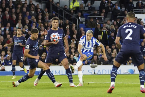 PREMIJER LIGA: Siti oduvao Brajton, ubedljiva pobeda "građana" (VIDEO)