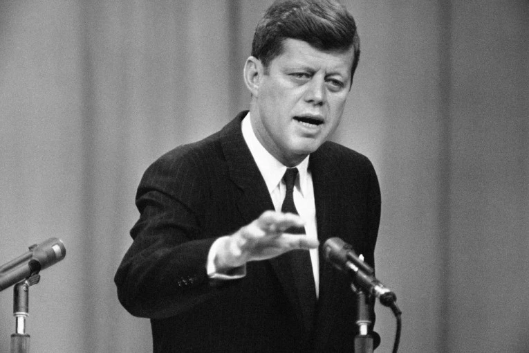 Atentat koji je potresao svet! Na današnji dan ubijen je Džon Kenedi