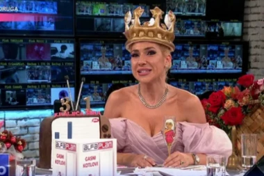 STIŽU ČESTITKE SA SVIH STRANA! Jovani Jeremić sutra je NAJBITNIJI dan, a evo šta je POVOD voditeljkine sreće!