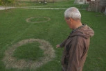 POJAVILI SE MISTERIOZNI KRUGOVI U SELU KOD ČAČKA: Već ih je 7, a svake godine ih je sve više - domaćinu nije svejedno (FOTO)