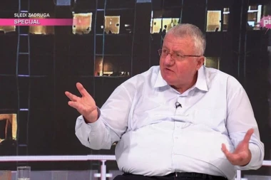 ŠEŠELJ FRAPIRAO NACIJU! Optužio Danicu Grujičić da je antivakser, a onda primitivizmom prevazišao i sebe! EVO ŠTA JE NAVEO KAO RAZLOG ZAŠTO SE DOKTORKA TEK NEDAVNO VAKCINISLA!