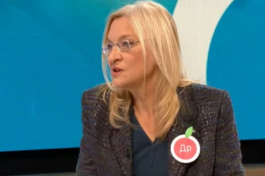 GOJAZNI TINEJDŽERI U NAJVEĆEM RIZIKU OD TEŽIH FORMI KORONE! Doktorka Olivera Ostojić o lečenju dece od kovida! (VIDEO)