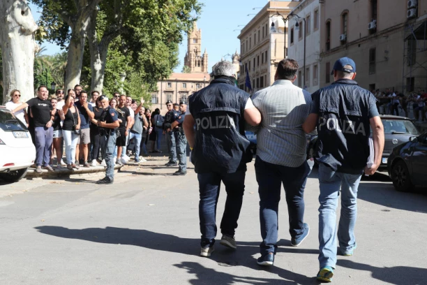 SRPSKI DRŽAVLJANIN UHAPŠEN U ITALIJI: Pretvarao se da je migrant iz Sirije, ojadio staricu za 65.000 evra