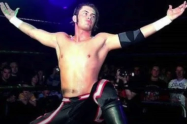 VELIKI BORAC U ŽIVOTNOJ BORBI: Rvačkoj ZVEZDI zbog bolesti amputirali obe noge i levu ruku, a nema odakle da plati bolnički račun!