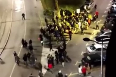 NAPAD NA DOKTORA KONA USRED NOĆI: Došli mu pred zgradu i skandiraju "UHAPSITE GA!"