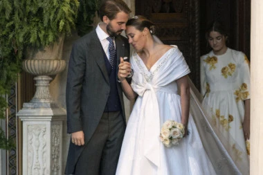 LJUBAV JE DA SE DELI: Tata je zaustavio venčanje svoje ćerke i pred svim gostima uradio OVO!