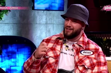 OVO SIGURNO NISTE ZNALI: Evo koje je PRAVO IME repera Nuccija! (FOTO)