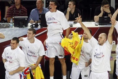 DA LI JE ZASLUŽIO DA SE VRATI U REPREZENTACIJU SRBIJE? Bivši reprezentativac uradio NEMOGUĆU stvar (VIDEO)