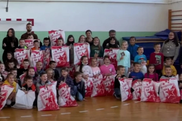 HUMANOST NA DELU: Zvezda OBRADOVALA DECU na Kosovu i Metohiji (VIDEO)