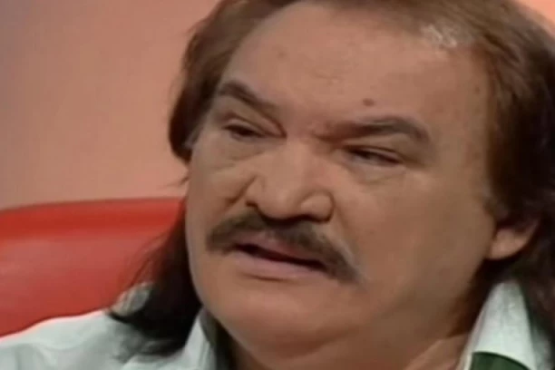 OGLASILA SE SUPRUGA MIŠE KOVAČA: Otkrila u kakvom je stanju legendarni pevač, koji se danima BORI za život!