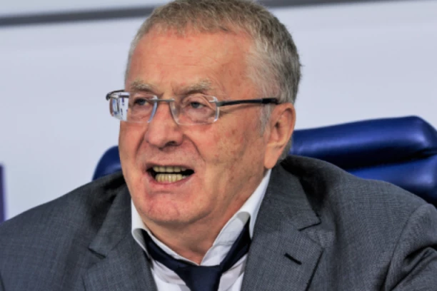 VLADIMIR ŽIRINOVSKI SE ČAK ŠEST PUTA VAKCINISAO PROTIV KORONE! Ni temperaturu nije dobio!