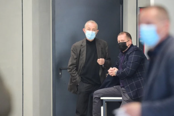 MIKA JE U TERMINALNOJ FAZI BOLESTI! Miroslav Aleksić se ponovo nije pojavio pred sudom, njegov branilac pojasnio: Prebačen na palijativno lečenje!