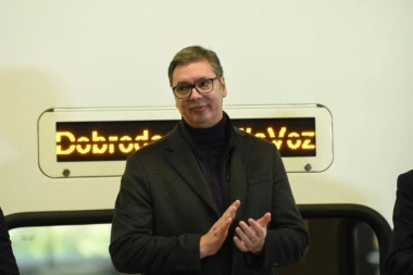 VUČIĆ USKORO PRIMA TREĆU DOZU VAKCINE PROTIV KORONE! Evo od čega zavisi kad će se to i dogoditi! ODLUČIO I GDE ĆE TO URADITI!