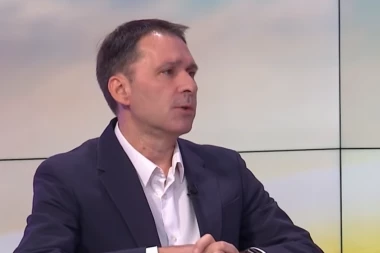 TOTALNI PREVARANTI DOVELI SOPSTVENE GLEDAOCE U ZABLUDU! Igor Božić priznao: Svesno smo napravili konfuziju!