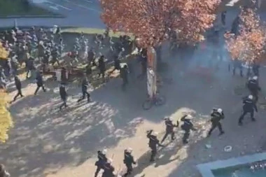 TOTAL CHAOS IN KRAGUJEVAC: Fierce FIGHT of the "Devils" and "Delije" before the match at "Čika Dača" Stadium! (VIDEO)