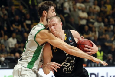 PIONIR PROKLJUČAO: Montruozno ZAKUCAVANJE Alena Smailagića! (VIDEO)