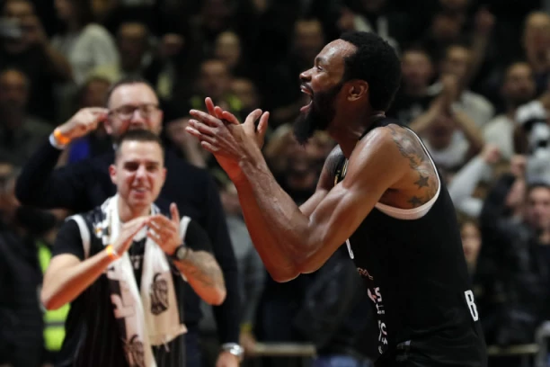 PARTIZAN BEZ ODGOVORA NA RAFALNU PALJBU HUVENTUDA! Crno-beli UBEDLJIVO PORAŽENI u Badaloni!