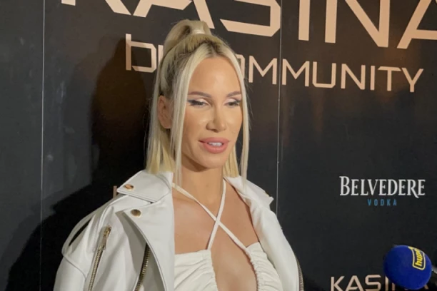 NIKOLIJA JOVANOVIĆ PRVI PUT POKAZALA BRATA: Pevačica emotivnom porukom raznežila sve, a on je OZBILJAN FRAJER! (FOTO)