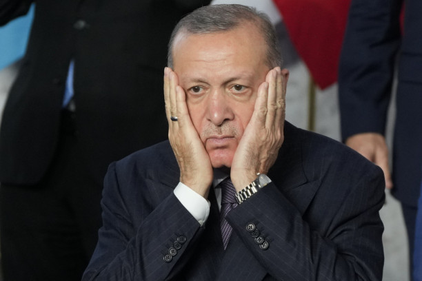 ŠVEĐANI ISMEJAVALI ERDOGANA: Pljuštale prozivke, Turska odmah REAGOVALA!
