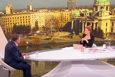 DROBNJAK ŠOKIRAO JOVANU JOKSIMOVIĆ U JUTARNJEM PROGRAMU: Otkrio kolika mu je plata, pa pohvalio voditeljkino čedo! (VIDEO)