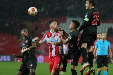 I NEBO JE PLAKALO: Kišni dan u Beogradu i poraz Zvezde od Danaca, sve se zakuvalo u grupi! (VIDEO)