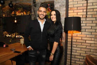 DARKO LAZIĆ VRIŠTAO OD BOLOVA: Pevač NAUDIO sebi, a Barbarina reakcija će vas ZAPREPASTITI!